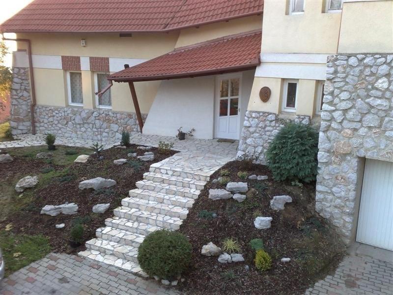 Marci Villa Pecs Exterior photo